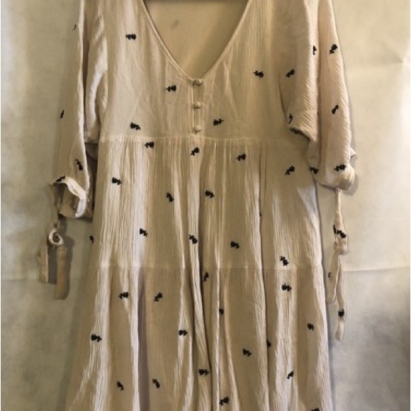 Altar'd state dress - Picture 2 of 2